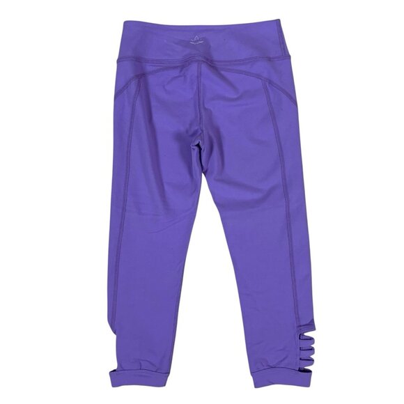 Beyond Yoga Purple Cropped Leggings Medium Womens Athleisure Workout - Picture 4 of 6